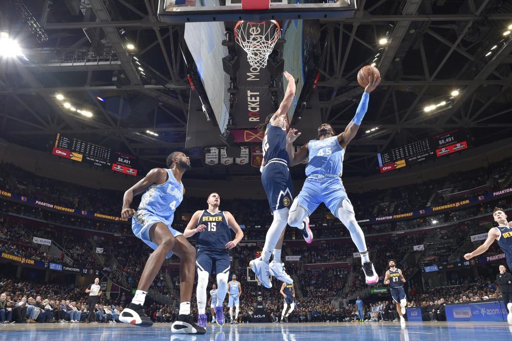 时刻挺身而 时刻挺身而