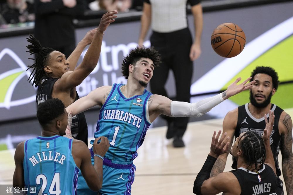 而罗贝里的 而罗贝里的