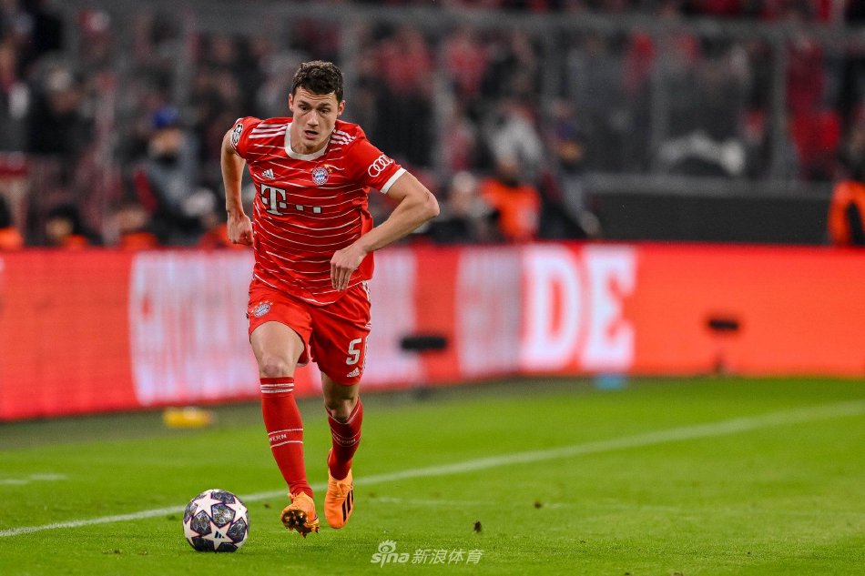 在禁区称王 在禁区称王